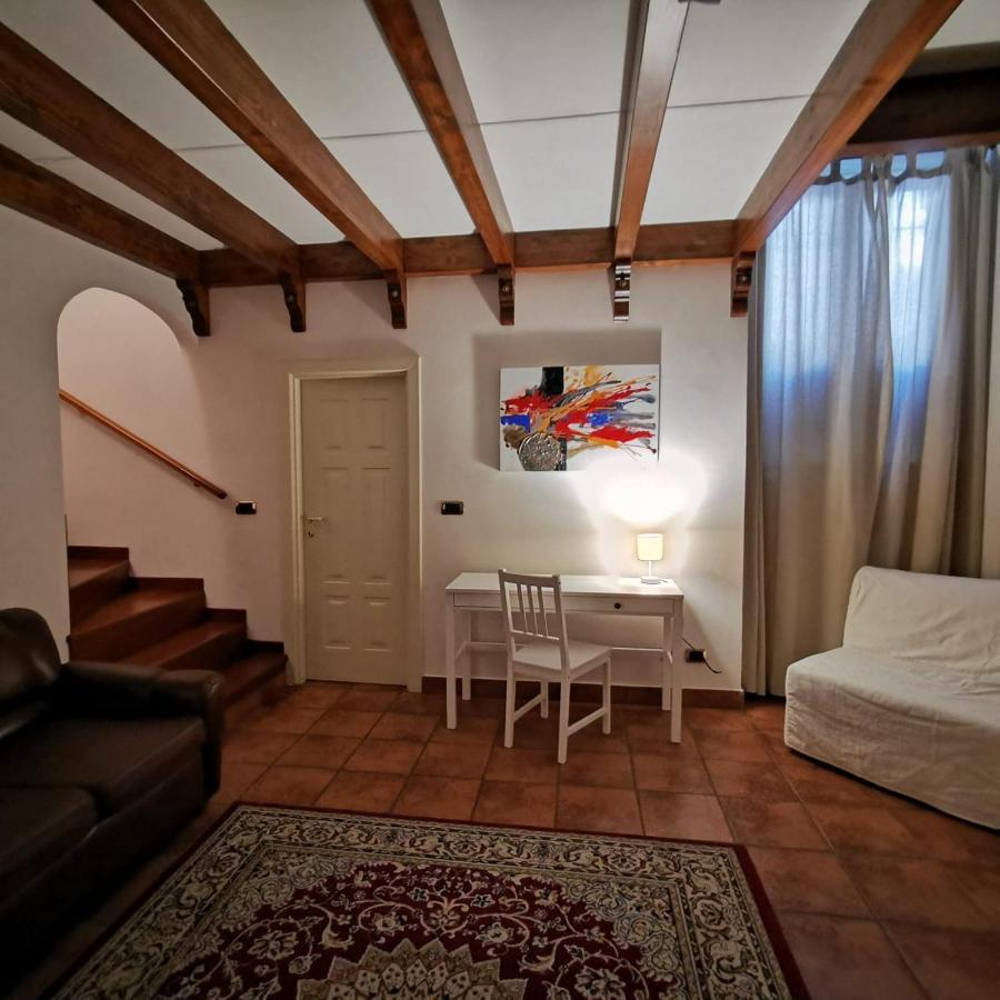 Room N.22 Suite & Apartment Taranto Exteriör bild